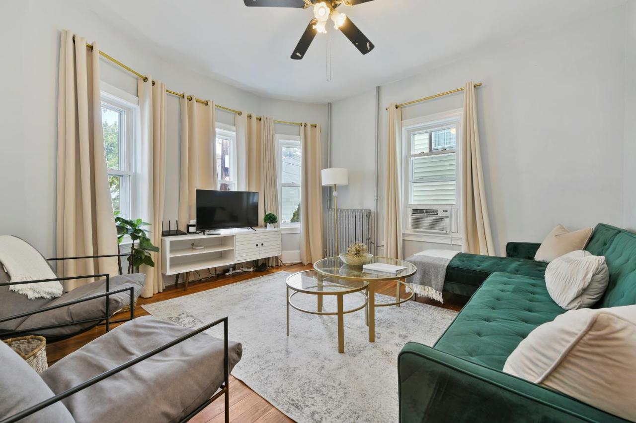 The Maverick - Luxurious Apartment - Free Parking - 2 Miles From Boston Logan Airport Chelsea Extérieur photo